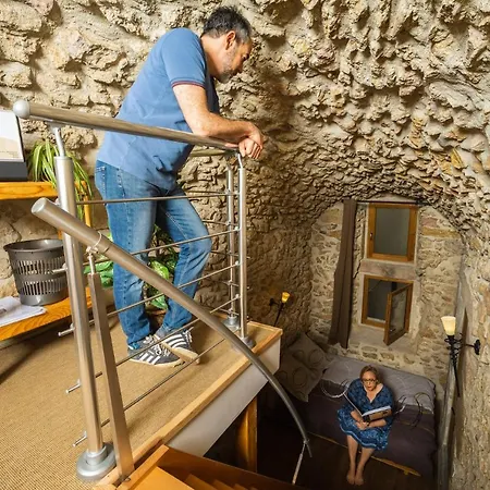 Au Chateau De Bed & Breakfast Villelongue-d'Aude