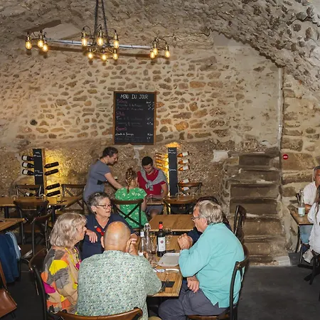 Au Chateau De Bed & Breakfast Villelongue-d'Aude