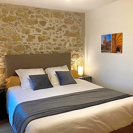 Au Chateau De Bed & Breakfast 3*