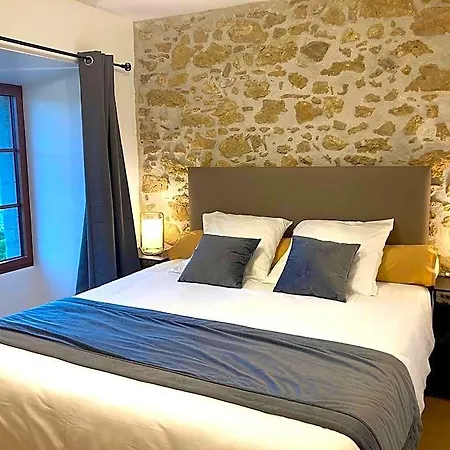 Au Chateau De Bed & Breakfast Villelongue-d'Aude
