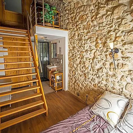 Au Chateau De Bed & Breakfast Villelongue-d'Aude